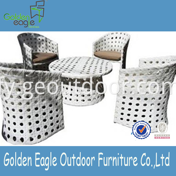 Garden Dining Furniture VIRO Wicker